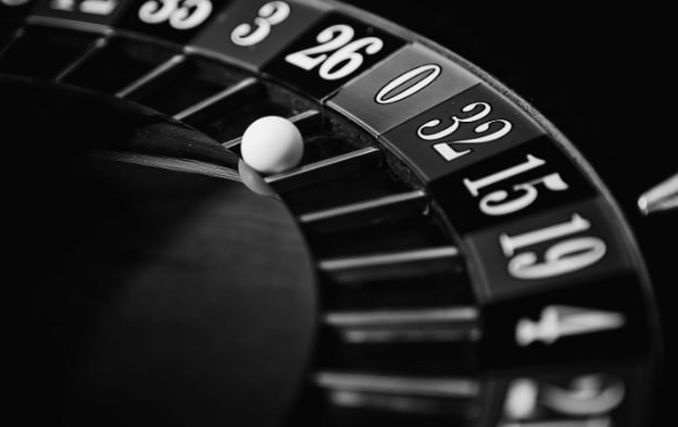 Bàn live casino trực tuyến tại nohu club với dealer thật
